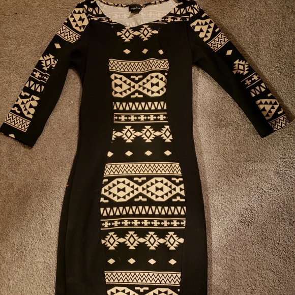 Rue21 Dresses & Skirts - Quarter sleeve dress, Rue 21